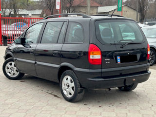 Opel Zafira foto 3