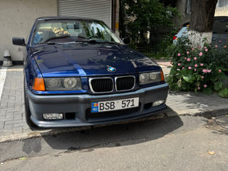 BMW 3 Series фото 1
