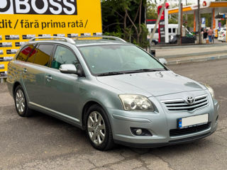 Toyota Avensis foto 3