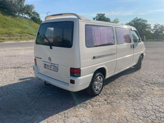 Volkswagen Caravelle foto 3