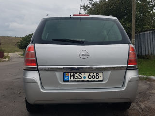 Opel Zafira foto 7