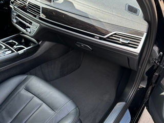 BMW 7 Series foto 4