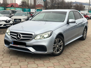 Mercedes E-Class foto 1