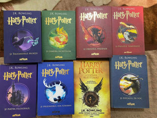 Vând seria de cărți Harry Potter editura Arthur! foto 1