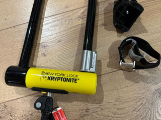 Замок для велосипеда Kryptonite STD New York bike lock 4" x 8" level grade 9 16 mm bar 3 Keys foto 5