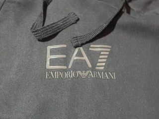 EA7 Armani foto 4