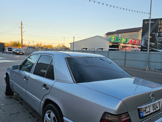 Mercedes Series (W124) foto 5