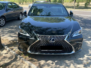 Lexus ES Series