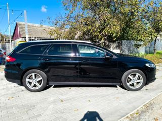 Ford Mondeo foto 8