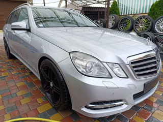 Mercedes E-Class фото 4