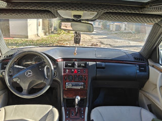 Mercedes E-Class foto 6