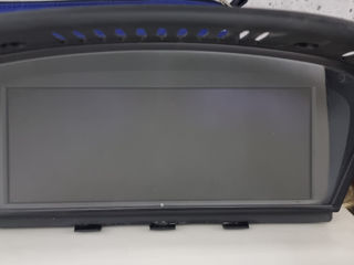 Monitor BMW E60