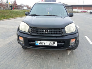 Toyota Rav 4 foto 4