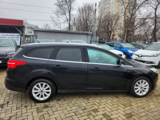 Ford Focus foto 8