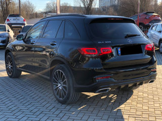 Mercedes GLC foto 8