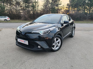 Toyota C-HR foto 1