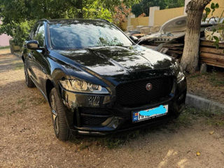 Jaguar F-PACE foto 1