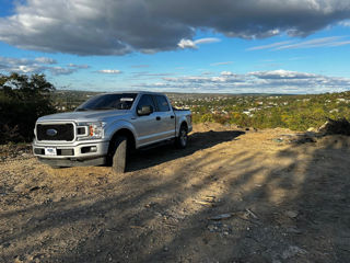 Ford F-150 foto 8