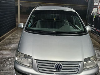 Volkswagen Sharan foto 7