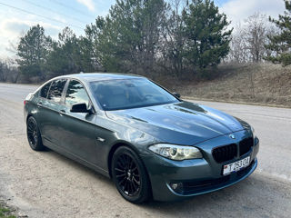 BMW 5 Series foto 1