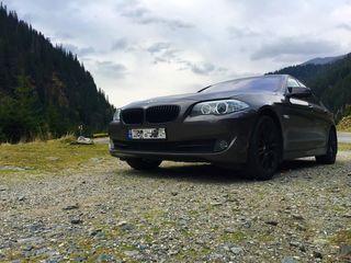 BMW 5 Series foto 1