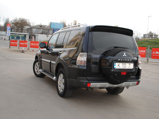 Mitsubishi Pajero foto 10