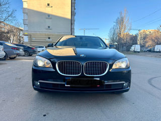 BMW 7 Series foto 7