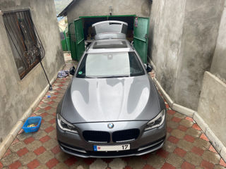 BMW 5 Series foto 1