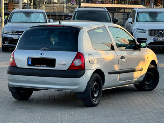 Renault Clio foto 4