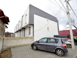 Spre vânzare Townhouse 3 nivele+Terasă, sec. Sculeni, str. Bariera Sculeni ! foto 3