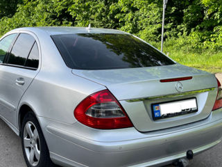 Mercedes E-Class foto 4