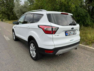 Ford Kuga foto 4