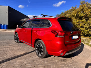 Mitsubishi Outlander foto 8