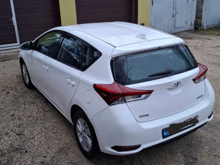 Toyota Auris foto 3