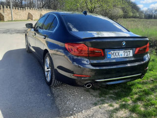 BMW 5 Series foto 6