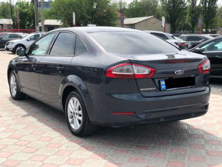 Ford Mondeo foto 5