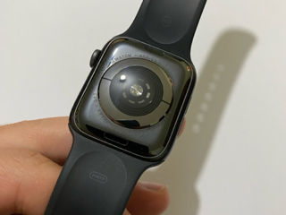 Apple Watch series 5 44mm foto 2