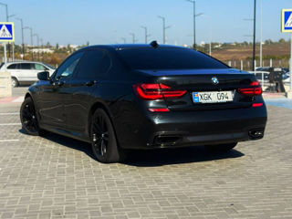 BMW 7 Series foto 4