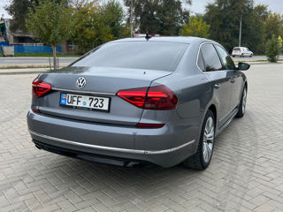 Volkswagen Passat foto 3