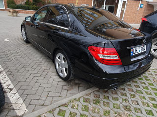 Mercedes C-Class foto 4