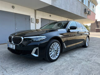 BMW 5 Series foto 1