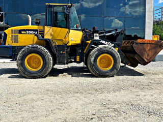 Komatsu 200 foto 5