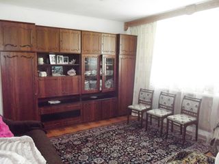 Ciocana, apartament cu 2 odai,Mircea cel Batrin --200 euro foto 8