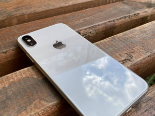 iPhone X 64gb trimit prin rutiera