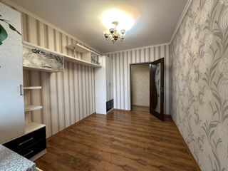 Apartament cu 2 camere, 57 m², Botanica, Chișinău foto 2