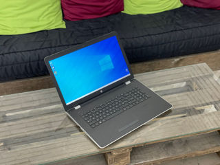 HP Pavilion 17.3/8GB/A9/1TB/Garanție!