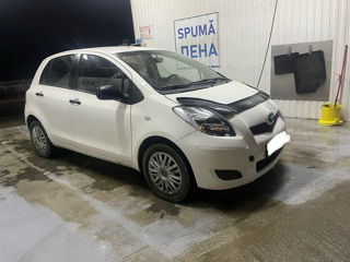 Toyota Yaris foto 3