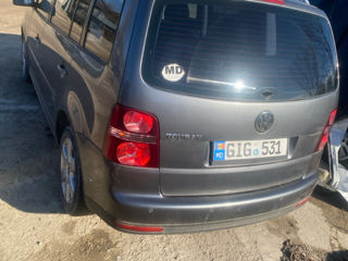 Volkswagen Touran foto 5