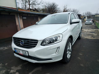 Volvo XC60 foto 2