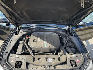 BMW 5 Series foto 10